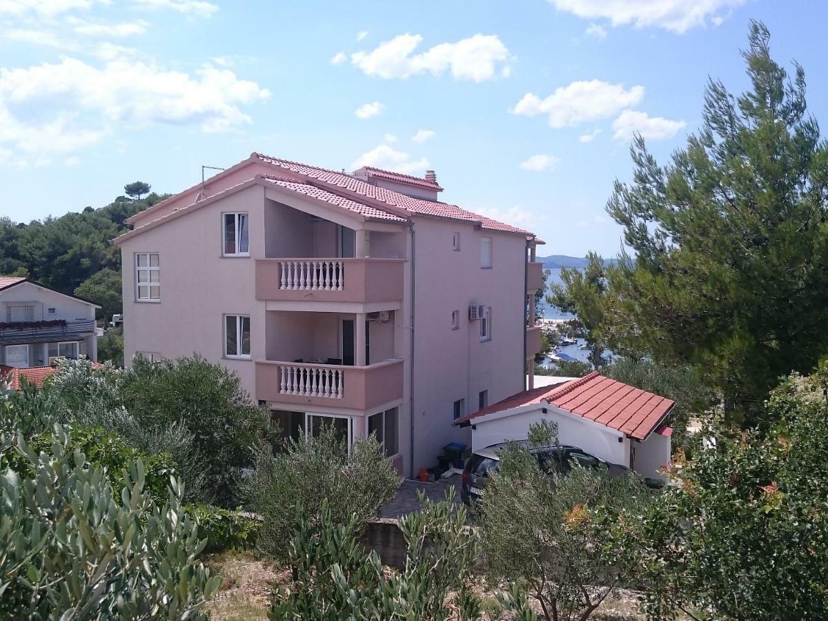 Marela Apartments Drage Bagian luar foto